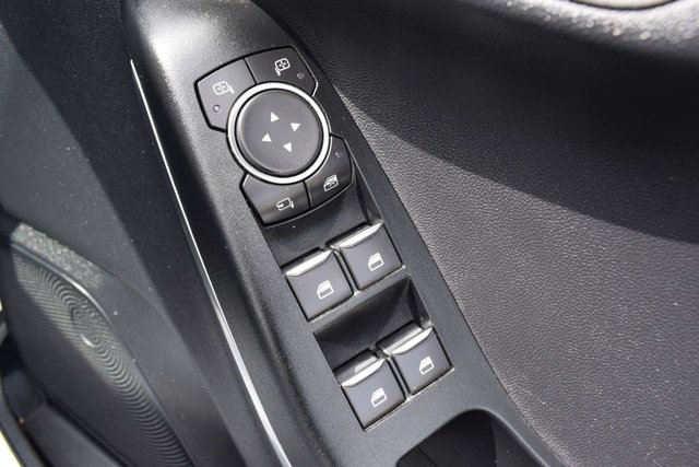 2021 FORD FIESTA - Photo 8