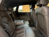USED 2021 21 PORSCHE MACAN 2.0T SUV 5dr Petrol PDK 4WD Euro 6 (s/s) (245 ps) 
