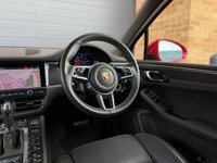 USED 2021 21 PORSCHE MACAN 2.0T SUV 5dr Petrol PDK 4WD Euro 6 (s/s) (245 ps) 