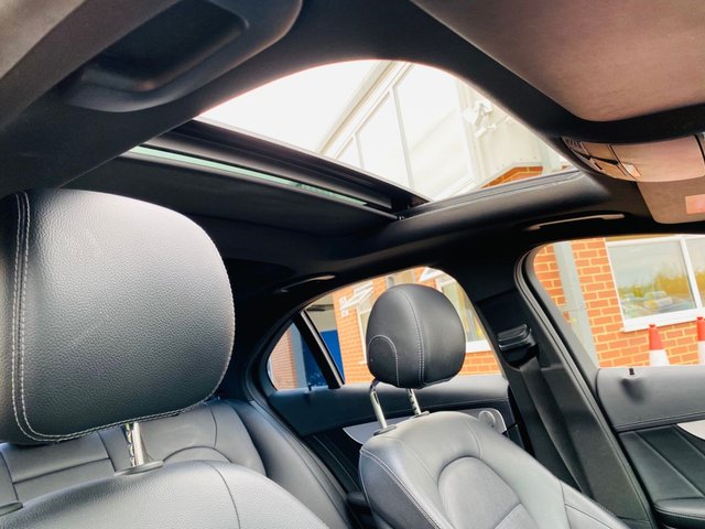 2015 Mercedes-Benz C-Class 2.1L Amg Line 4dr - Photo 5