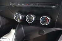 USED 2019 19 DACIA DUSTER 1.5 Blue dCi Comfort SUV 5dr Diesel Manual Euro 6 (s/s) (115 ps) FULL SERVICE HISTORY / SAT NAV / 6 SPEED / FINANCE AVAILABLE