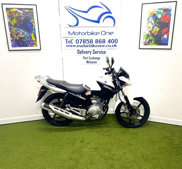 2017 17 Yamaha Ybr 125 125 Naked Petrol Manual (11 ps)