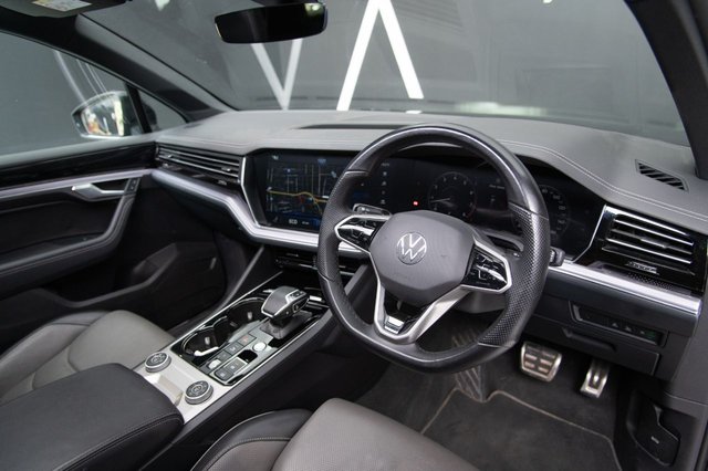 View our VOLKSWAGEN TOUAREG