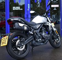 USED 2024 24 VOGE 350AC Very low miles at just 1165 & a super light bike that falls into the A2 licence class Digital dash, easy to handle