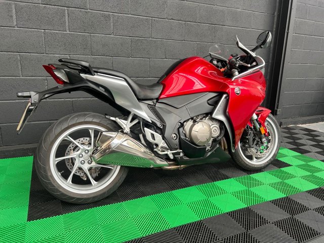 View our HONDA VFR1200