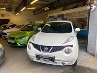 USED 2013 13 NISSAN JUKE 1.6 Acenta Premium SUV 5dr Petrol Manual Euro 5 (s/s) (117 ps) * SATNAV *      11 Service Stamps