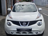 USED 2013 13 NISSAN JUKE 1.6 Acenta Premium SUV 5dr Petrol Manual Euro 5 (s/s) (117 ps) * SATNAV *      11 Service Stamps