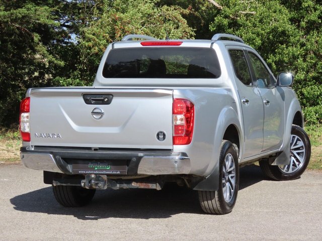 2016 NISSAN NAVARA - Photo 4