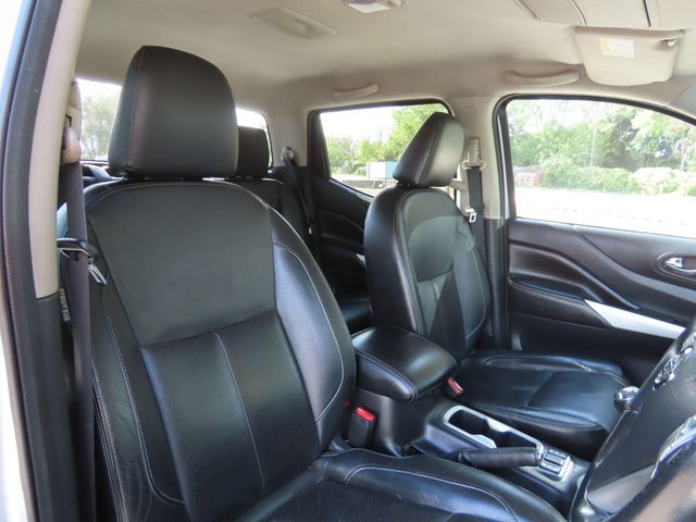 2016 NISSAN NAVARA - Photo 9