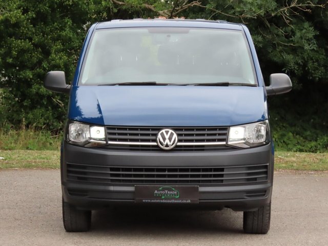 2016 VOLKSWAGEN TRANSPORTER SHUTTLE - Photo 2