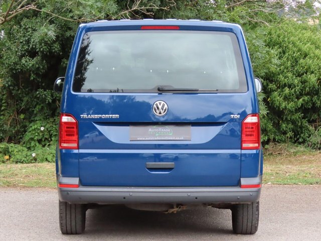 2016 VOLKSWAGEN TRANSPORTER SHUTTLE - Photo 5
