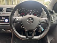 USED 2015 65 VOLKSWAGEN POLO 1.2 TSI BlueMotion Tech SE Hatchback 5dr Petrol Manual Euro 6 (s/s) (90 ps) DISCOVER SAT NAV + REV. CAMERA