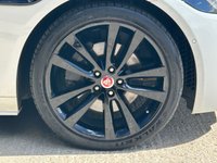 USED 2020 69 JAGUAR XE 2.0 D180 R-Dynamic SE Saloon 4dr Diesel Auto Euro 6 (s/s) (180 ps) 
