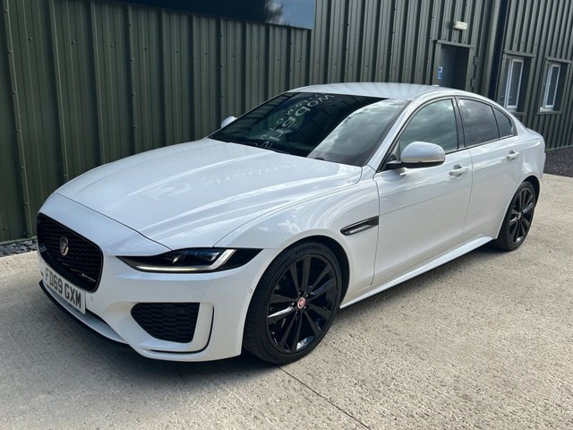 2020 JAGUAR XE - Photo 9
