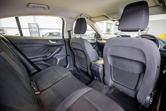 2020 Ford Focus 1.5L Titanium 5dr - Photo 12