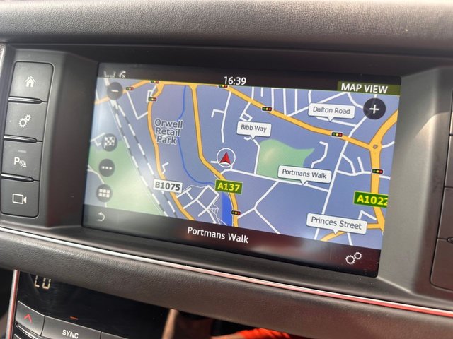 2016 Jaguar Xf 2L Portfolio 4dr - Photo 9