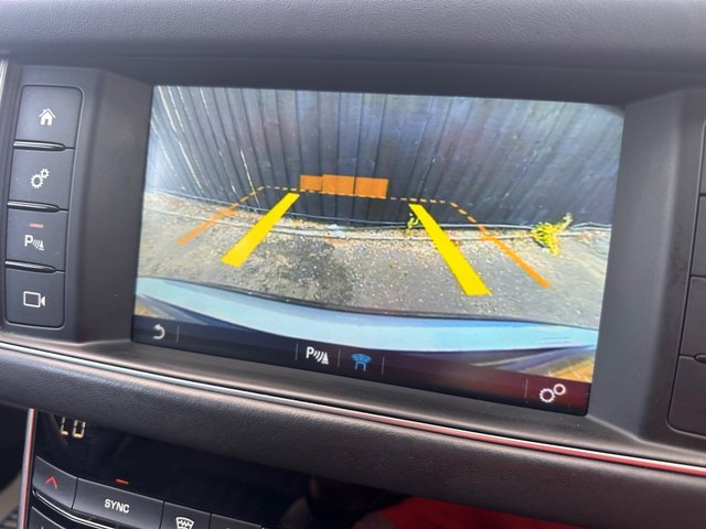 2016 Jaguar Xf 2L Portfolio 4dr - Photo 10