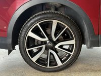 USED 2015 65 NISSAN QASHQAI 1.2 DIG-T Tekna SUV 5dr Petrol XTRON 2WD Euro 6 (s/s) (115 ps) 