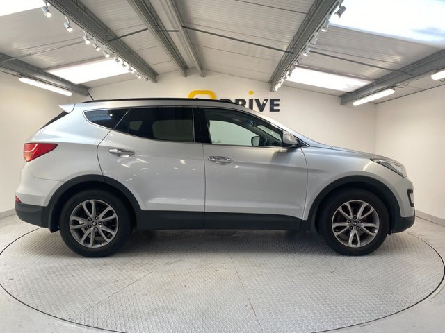 2012 Hyundai Santa FE 2.2L Premium 5dr - Photo 6