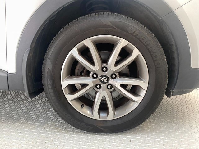 2012 Hyundai Santa FE 2.2L Premium 5dr - Photo 9