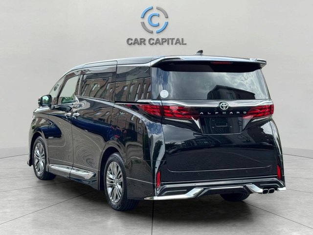 2024 Toyota Alphard - Photo 9