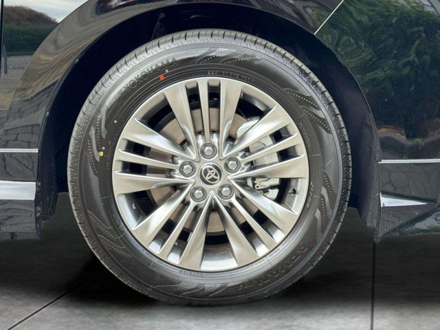 2024 Toyota Alphard - Photo 12
