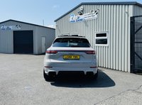 USED 2022 K PORSCHE CAYENNE 3.0T V6 Platinum Edition SUV 5dr Petrol TiptronicS 4WD Euro 6 (s/s) (340 ps) 