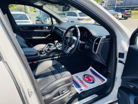 USED 2022 K PORSCHE CAYENNE 3.0T V6 Platinum Edition SUV 5dr Petrol TiptronicS 4WD Euro 6 (s/s) (340 ps) 