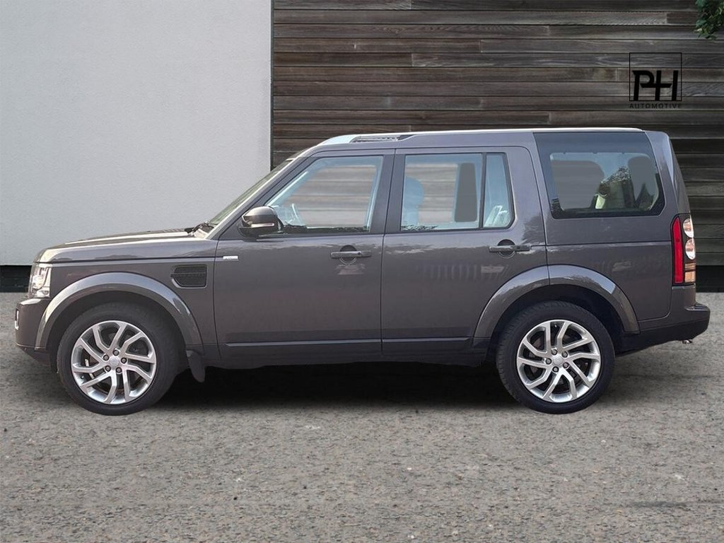 USED 2016 66 LAND ROVER DISCOVERY 4 3.0 SD V6 Landmark SUV 5dr Diesel Auto 4WD Euro 6 (s/s) (256 bhp) CLEAR GLASS EXAMPLE|CAM BELT