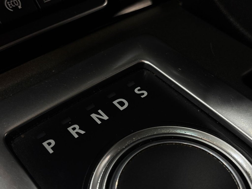 USED 2016 66 LAND ROVER DISCOVERY 4 3.0 SD V6 Landmark SUV 5dr Diesel Auto 4WD Euro 6 (s/s) (256 bhp) CLEAR GLASS EXAMPLE|CAM BELT