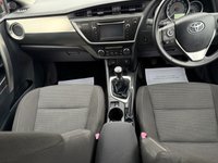 USED 2013 13 TOYOTA AURIS 1.33 Dual VVT-i Icon Hatchback 5dr Petrol Manual Euro 5 (s/s) (101 ps) 