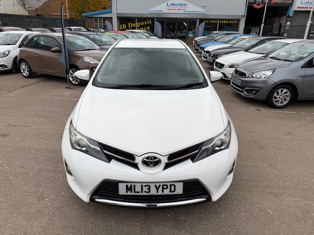 2013 TOYOTA AURIS 1.33 Dual VVT-i Icon Hatchback 5dr Petrol Manual Euro 5 (s/s) (101 ps) - Photo 8