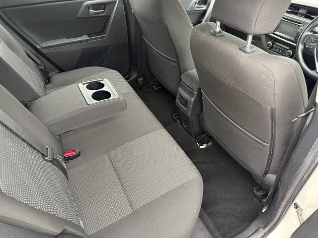 2013 TOYOTA AURIS 1.33 Dual VVT-i Icon Hatchback 5dr Petrol Manual Euro 5 (s/s) (101 ps) - Photo 11