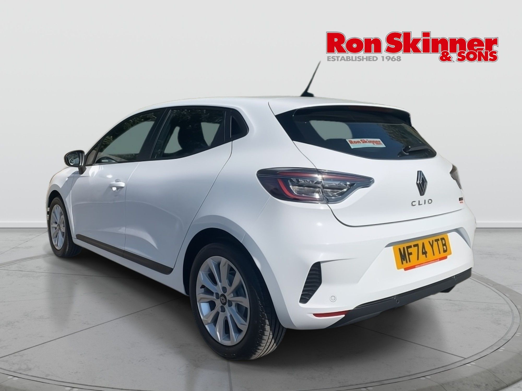 USED 2024 74 RENAULT CLIO 1.6 E-TECH evolution Hatchback 5dr Petrol Hybrid Auto Euro 6 (s/s) (145 ps) 