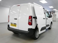 USED 2022 72 TOYOTA PROACE CITY 1.5 BLUEHDI 100 BHP L1 SWB ICON EDITION 6 DOOR 1 OWNER | AIR CON | 3 SEATS | ICON EDITION