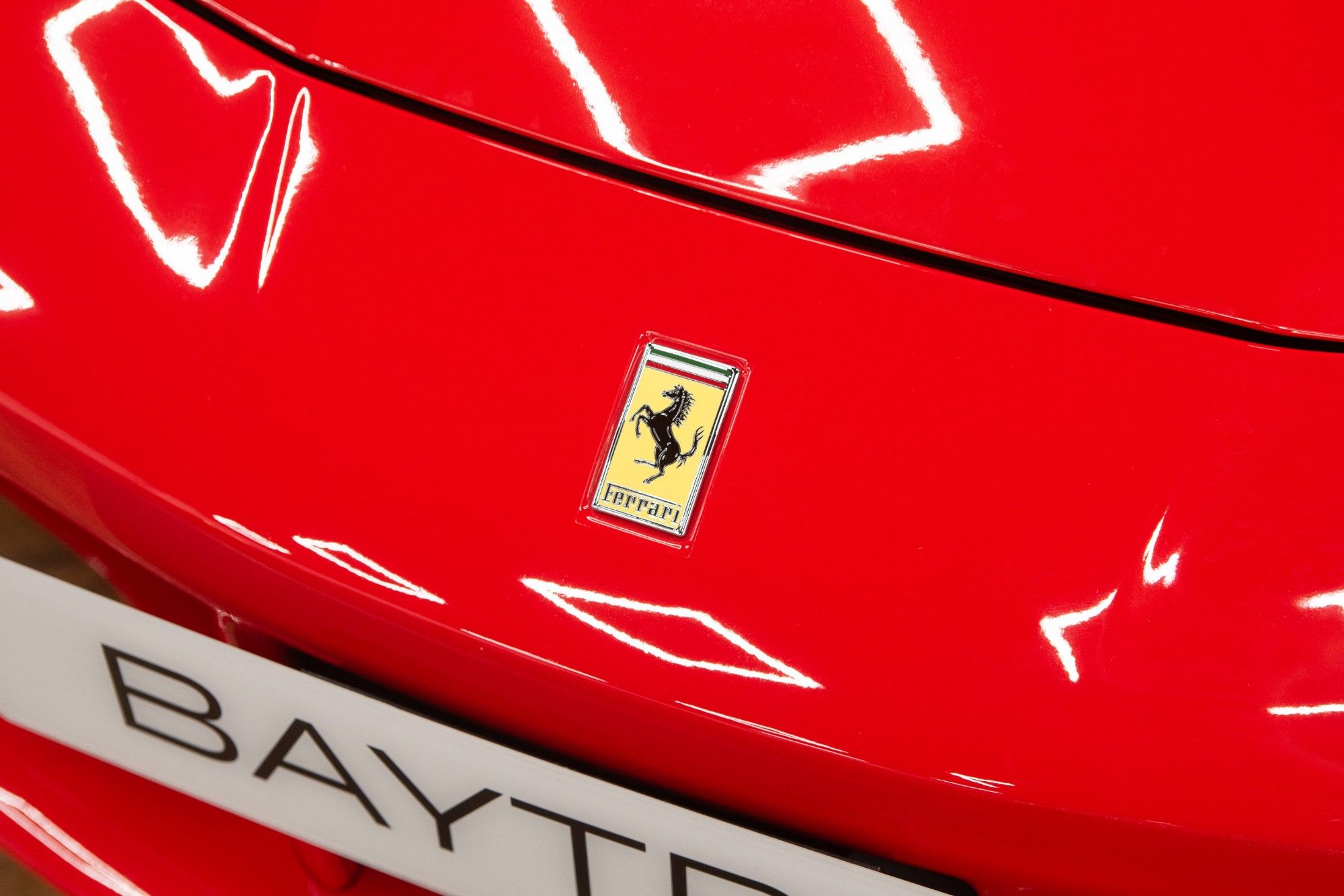 USED 2018 FERRARI 488 3.9T V8 Spider  