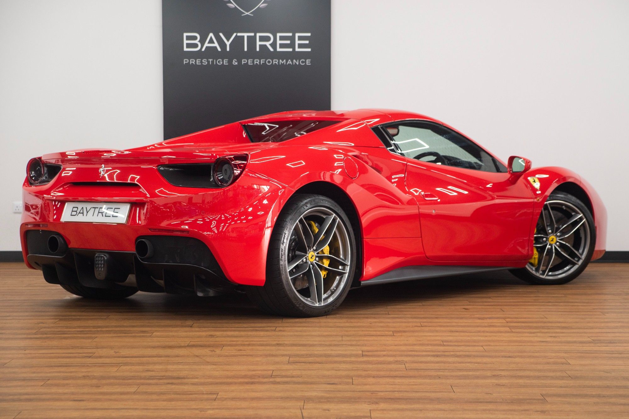 USED 2018 FERRARI 488 3.9T V8 Spider  