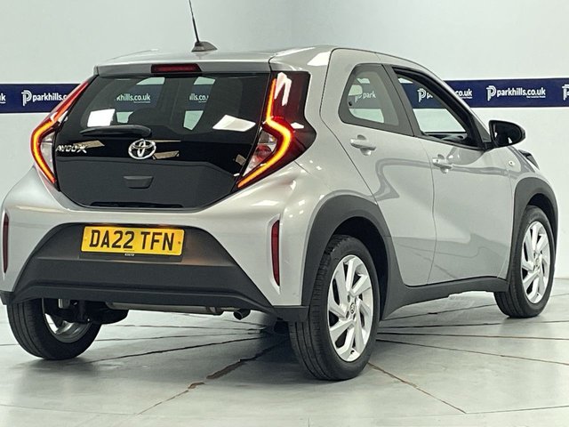 2022 TOYOTA AYGO X - Photo 10