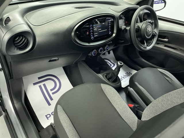 2022 TOYOTA AYGO X - Photo 5
