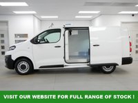 USED 2021 71 VAUXHALL VIVARO 2900 1.5 D 100 BHP L2 LONG EDITION 6 DOOR ( REFRIGERATED ) REFRIGERATED | LOW MILEAGE | CRUISE
