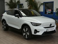 USED 2022 22 VOLVO C40 Twin Recharge 78kWh TM PRO SUV 5dr Electric Auto AWD (408 ps) SAT NAV PANORAMIC SUNROOF HARMAN KARDON 360 CAMERA CRUISE CONTROL PARKING SENSORS 1 OWNER SERVICE HISTORY WARRANTY