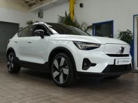 USED 2022 22 VOLVO C40 Twin Recharge 78kWh TM PRO SUV 5dr Electric Auto AWD (408 ps) SAT NAV PANORAMIC SUNROOF HARMAN KARDON 360 CAMERA CRUISE CONTROL PARKING SENSORS 1 OWNER SERVICE HISTORY WARRANTY