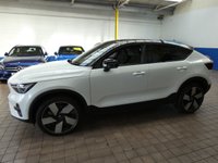 USED 2022 22 VOLVO C40 Twin Recharge 78kWh TM PRO SUV 5dr Electric Auto AWD (408 ps) SAT NAV PANORAMIC SUNROOF HARMAN KARDON 360 CAMERA CRUISE CONTROL PARKING SENSORS 1 OWNER SERVICE HISTORY WARRANTY