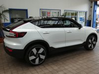 USED 2022 22 VOLVO C40 Twin Recharge 78kWh TM PRO SUV 5dr Electric Auto AWD (408 ps) SAT NAV PANORAMIC SUNROOF HARMAN KARDON 360 CAMERA CRUISE CONTROL PARKING SENSORS 1 OWNER SERVICE HISTORY WARRANTY