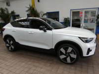 USED 2022 22 VOLVO C40 Twin Recharge 78kWh TM PRO SUV 5dr Electric Auto AWD (408 ps) SAT NAV PANORAMIC SUNROOF HARMAN KARDON 360 CAMERA CRUISE CONTROL PARKING SENSORS 1 OWNER SERVICE HISTORY WARRANTY