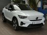 USED 2022 22 VOLVO C40 Twin Recharge 78kWh TM PRO SUV 5dr Electric Auto AWD (408 ps) SAT NAV PANORAMIC SUNROOF HARMAN KARDON 360 CAMERA CRUISE CONTROL PARKING SENSORS 1 OWNER SERVICE HISTORY WARRANTY