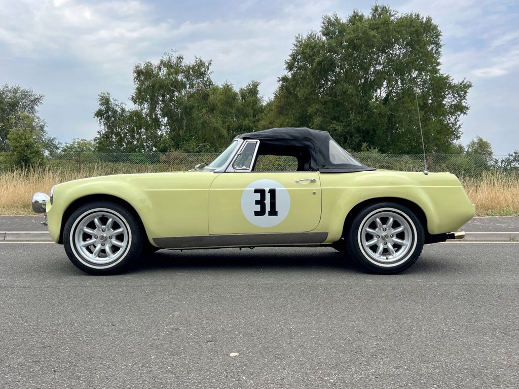 USED 1976 MG MGB SEBRING // 1800cc // Manual // Overdrive // px swap 
