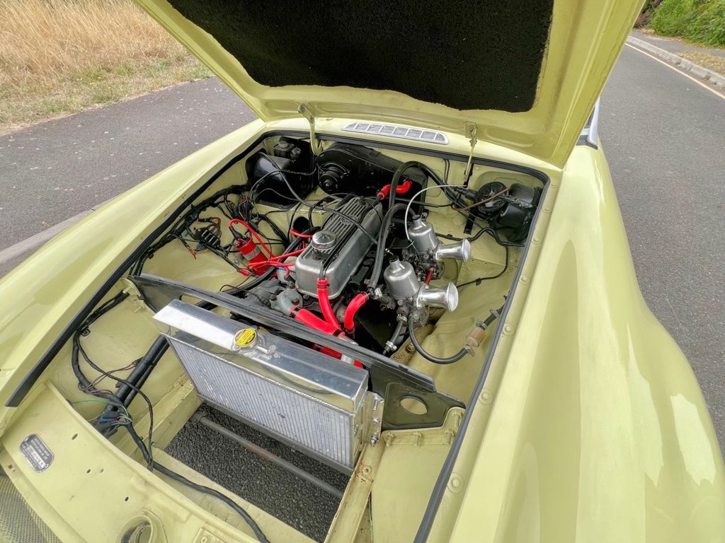USED 1976 MG MGB SEBRING // 1800cc // Manual // Overdrive // px swap 