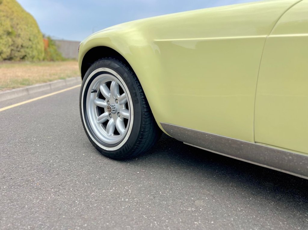 USED 1976 MG MGB SEBRING // 1800cc // Manual // Overdrive // px swap 
