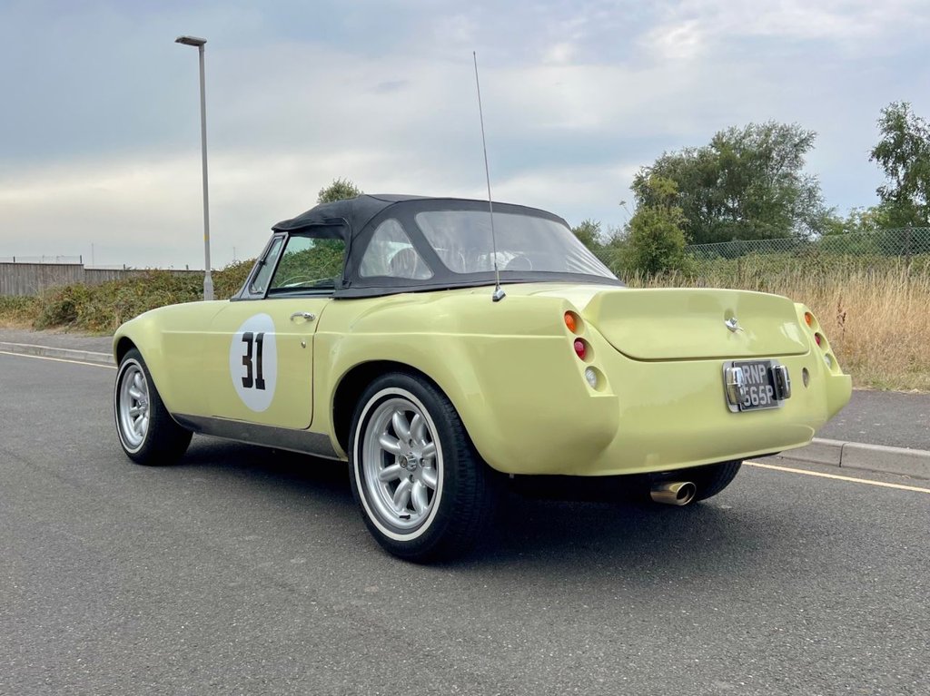 USED 1976 MG MGB SEBRING // 1800cc // Manual // Overdrive // px swap 